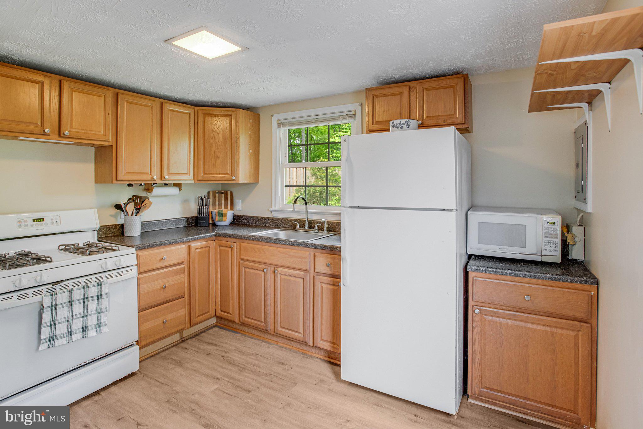 LAKE ARROWHEAD - Residential