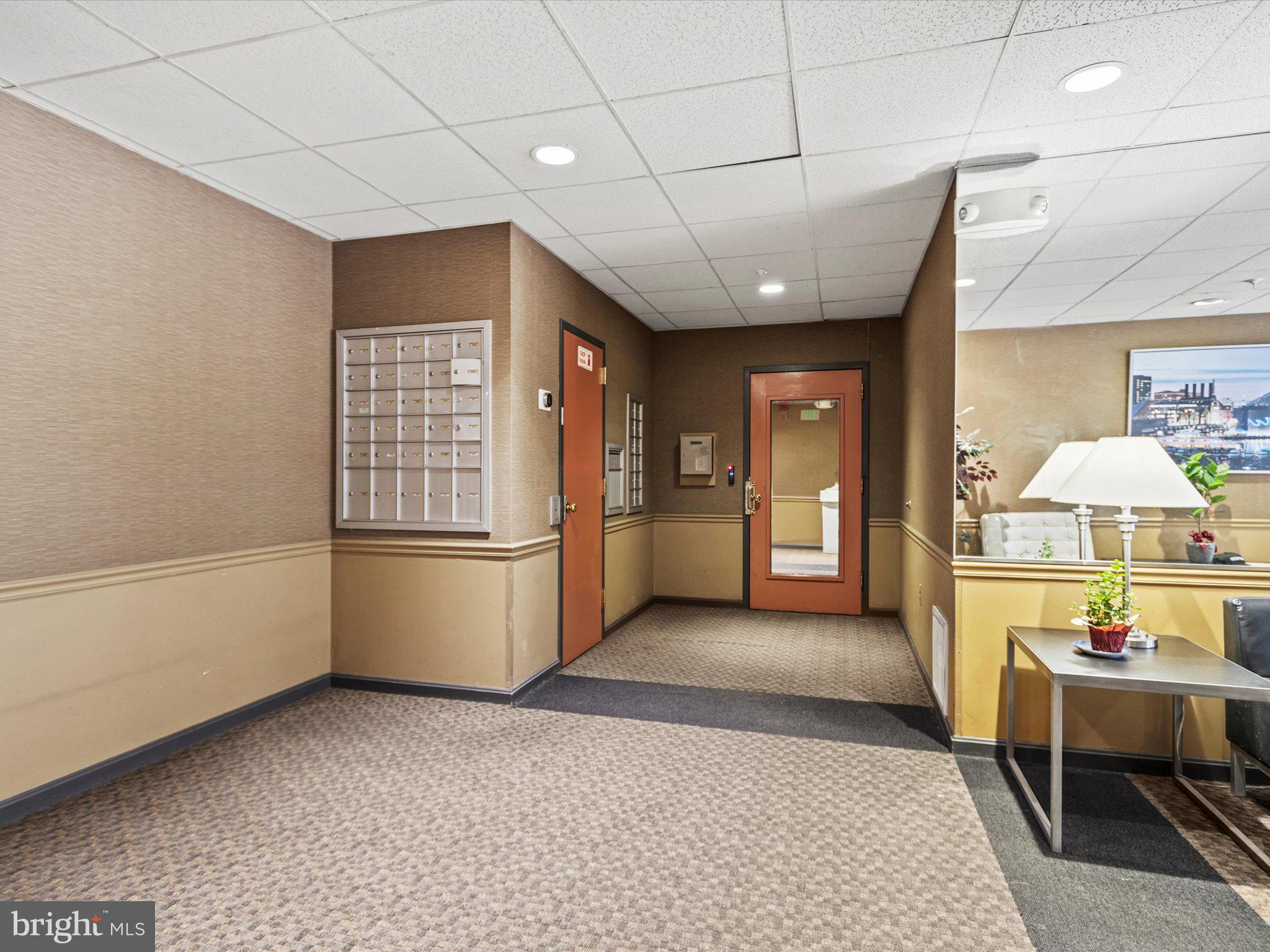 HENRIETTA SQUARE - Residential Lease