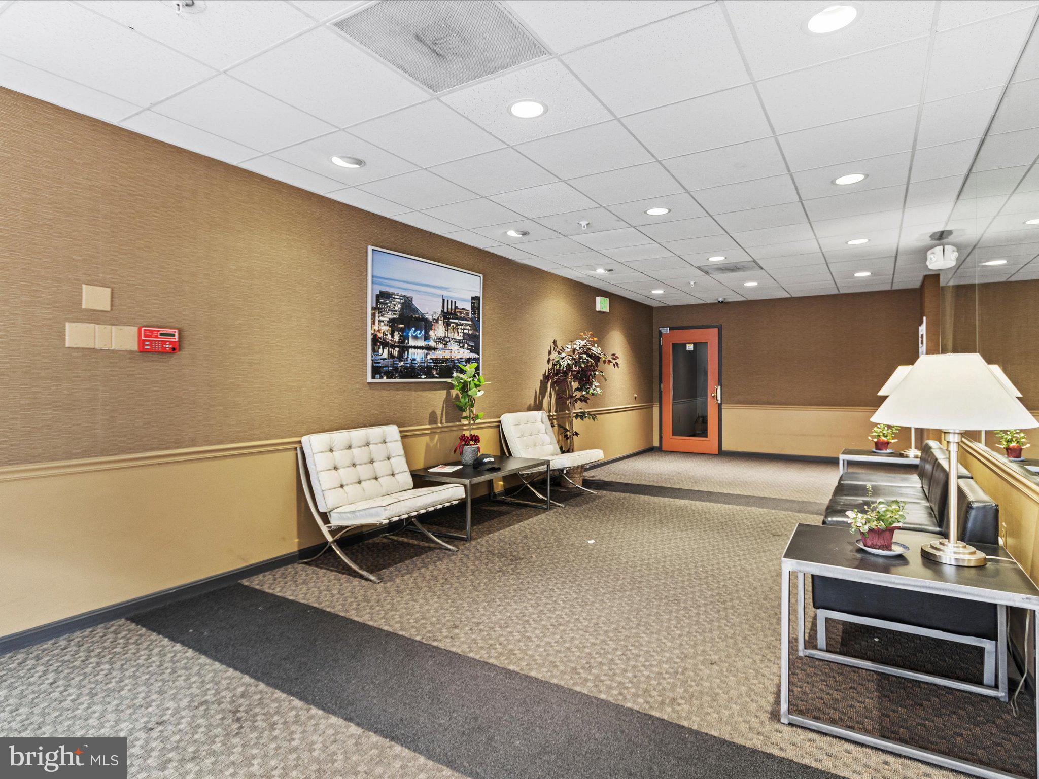 HENRIETTA SQUARE - Residential Lease