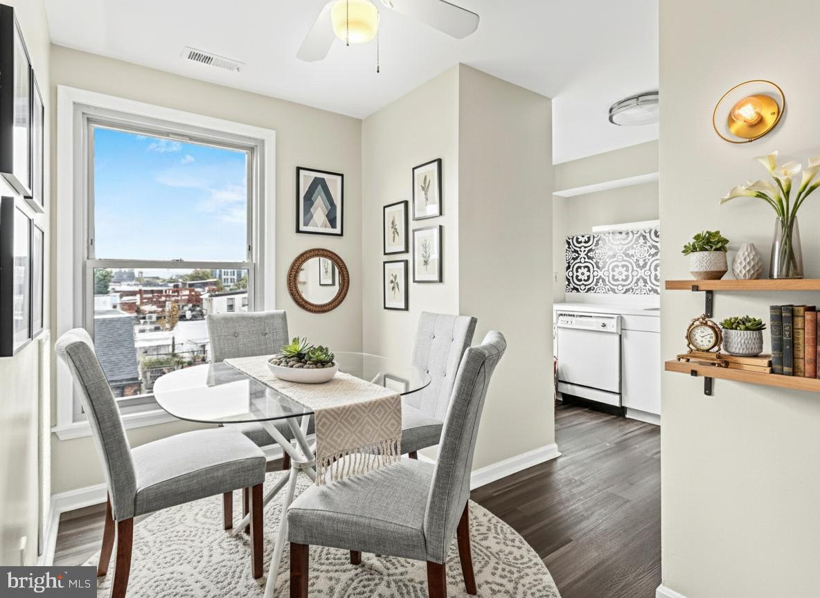 HENRIETTA SQUARE - Residential Lease