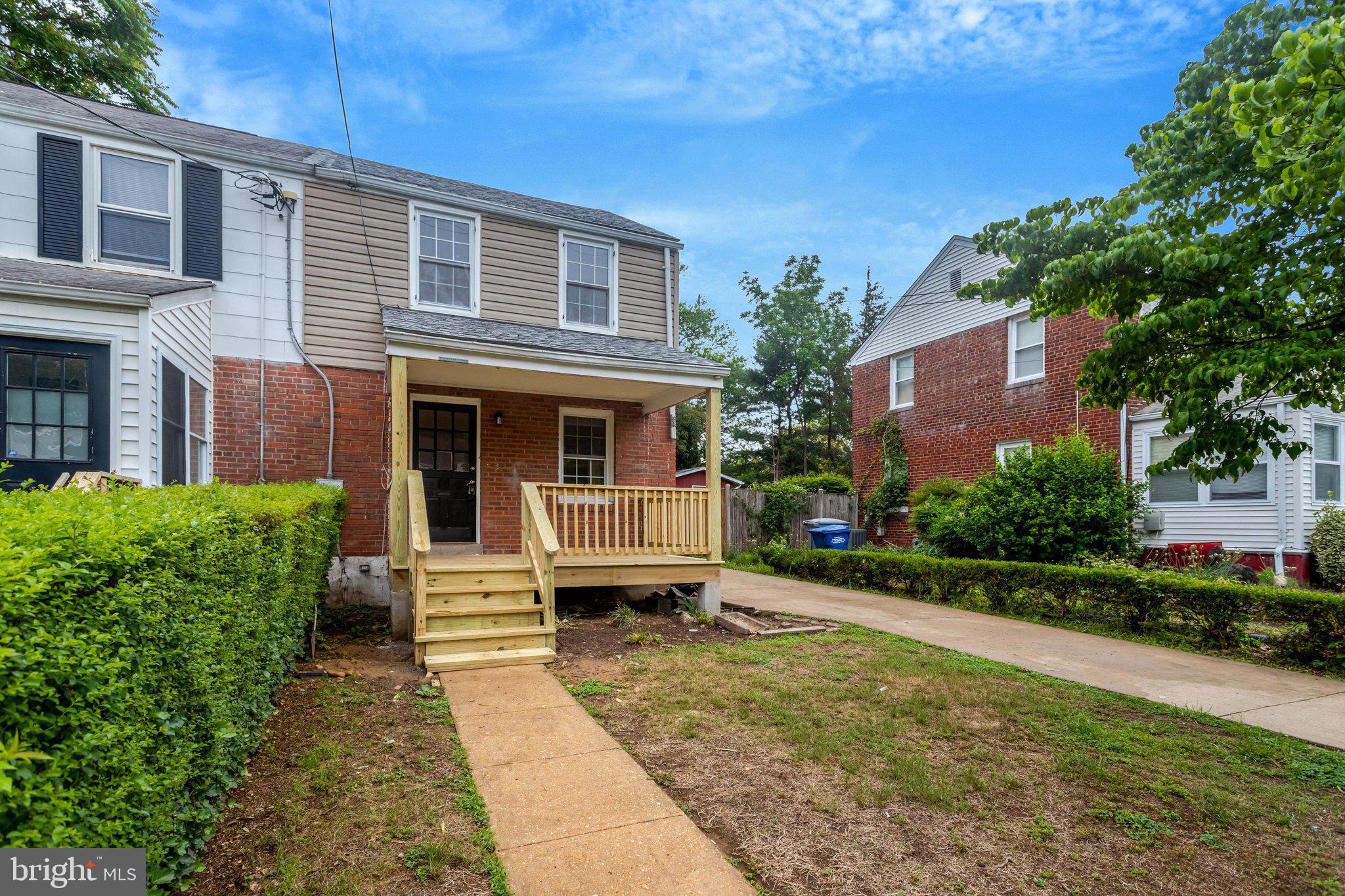 5926 EDGEHILL COURT