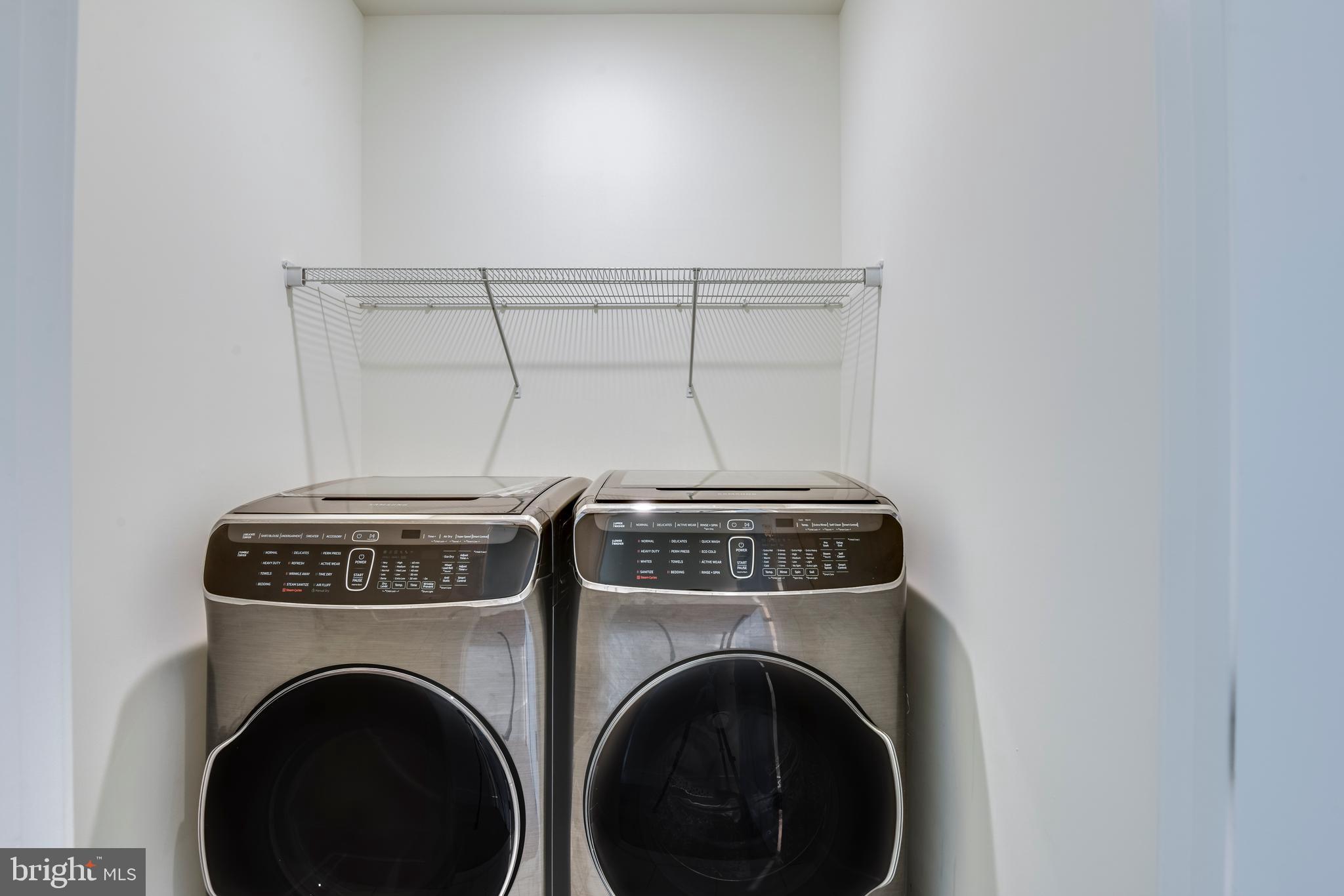 HAYMARKET TOWN - Residential Lease