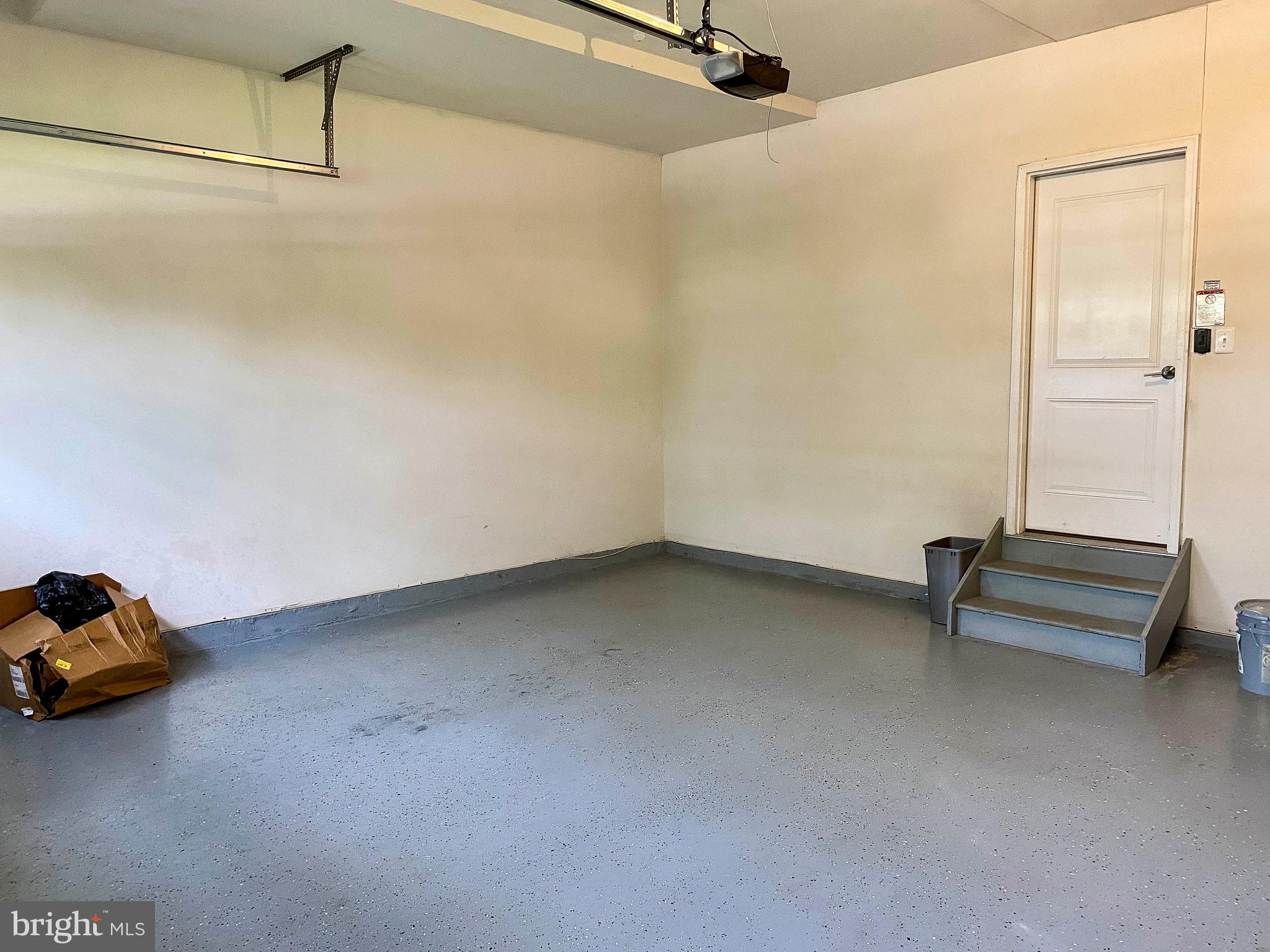 HAYMARKET TOWN - Residential Lease