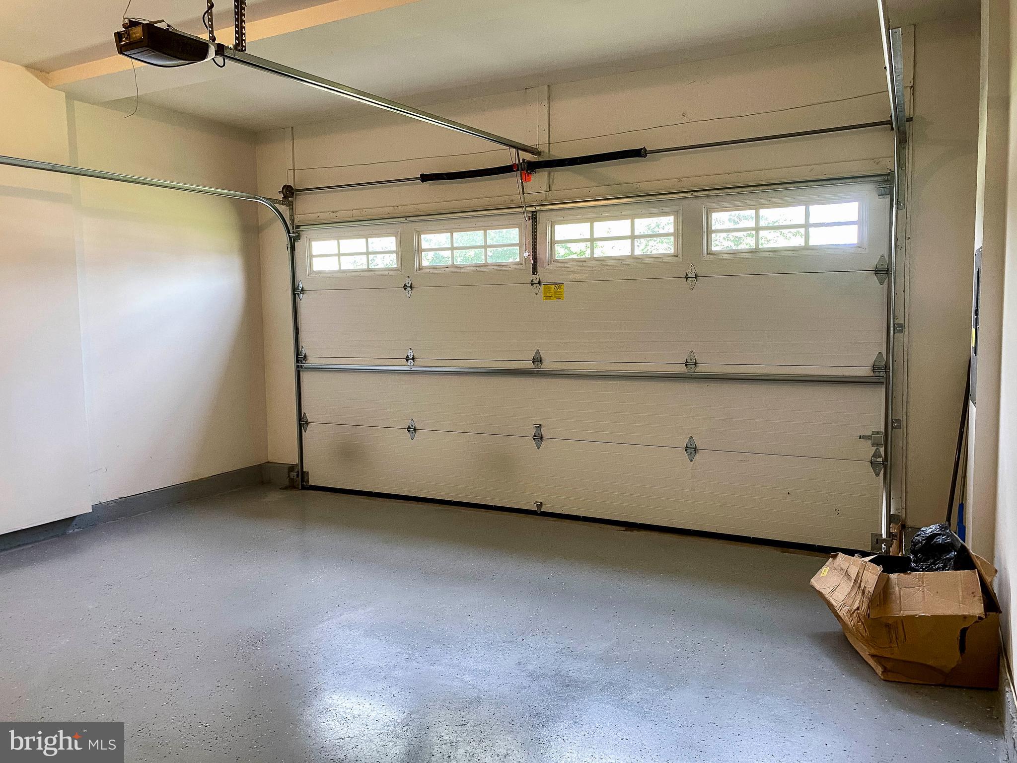 HAYMARKET TOWN - Residential Lease