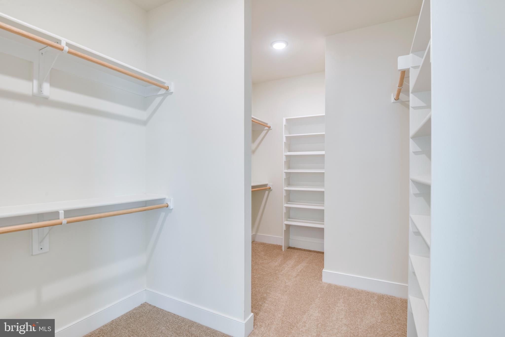 HAYMARKET TOWN - Residential Lease