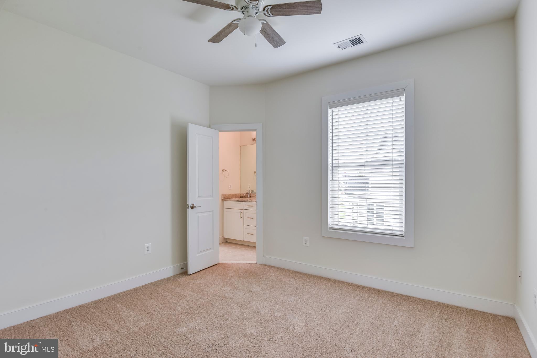 HAYMARKET TOWN - Residential Lease