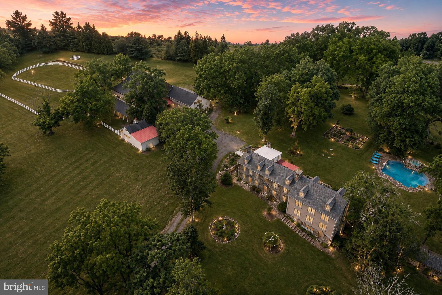 5792 CARVERSVILLE ROAD