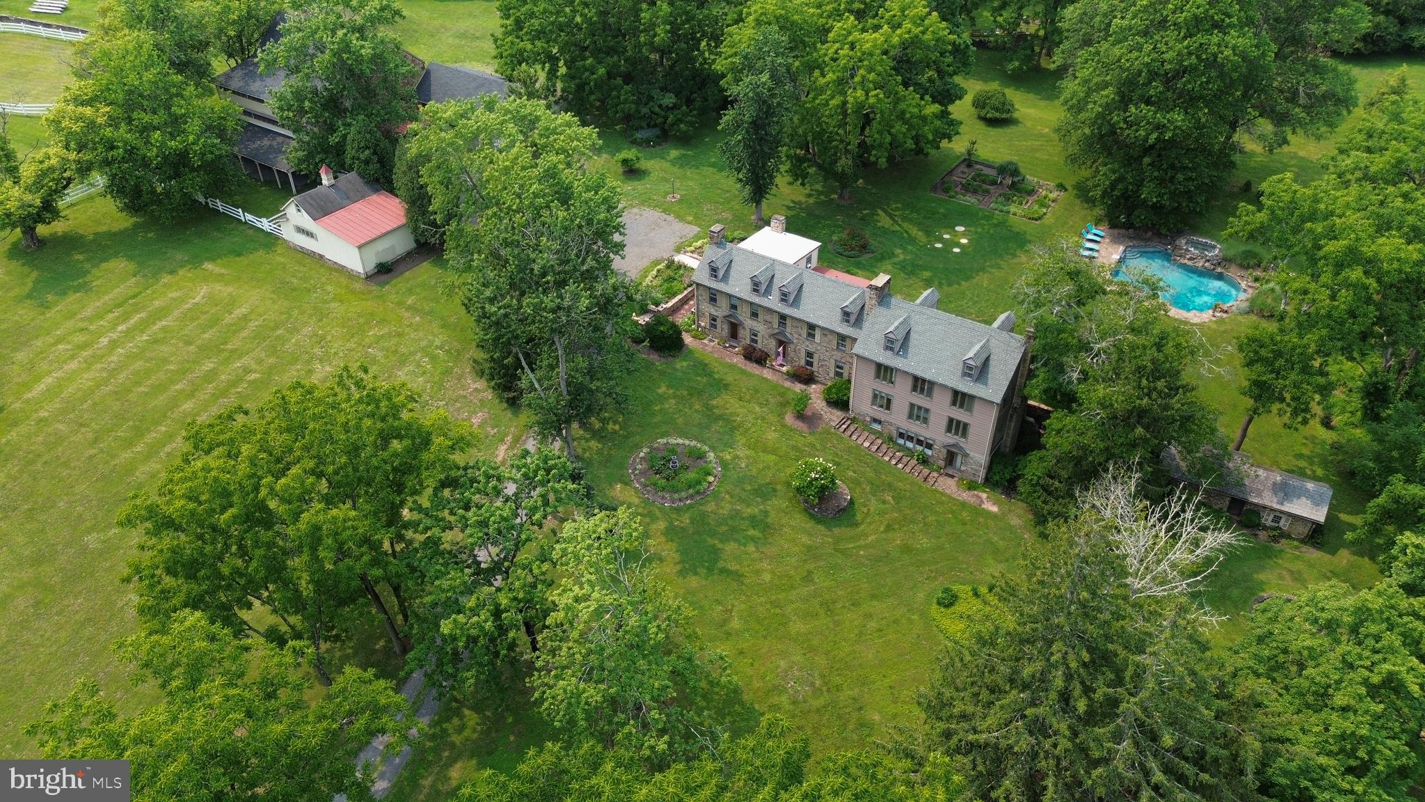5792 CARVERSVILLE ROAD