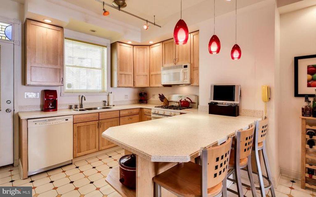 HIGHLANDTOWN - Residential