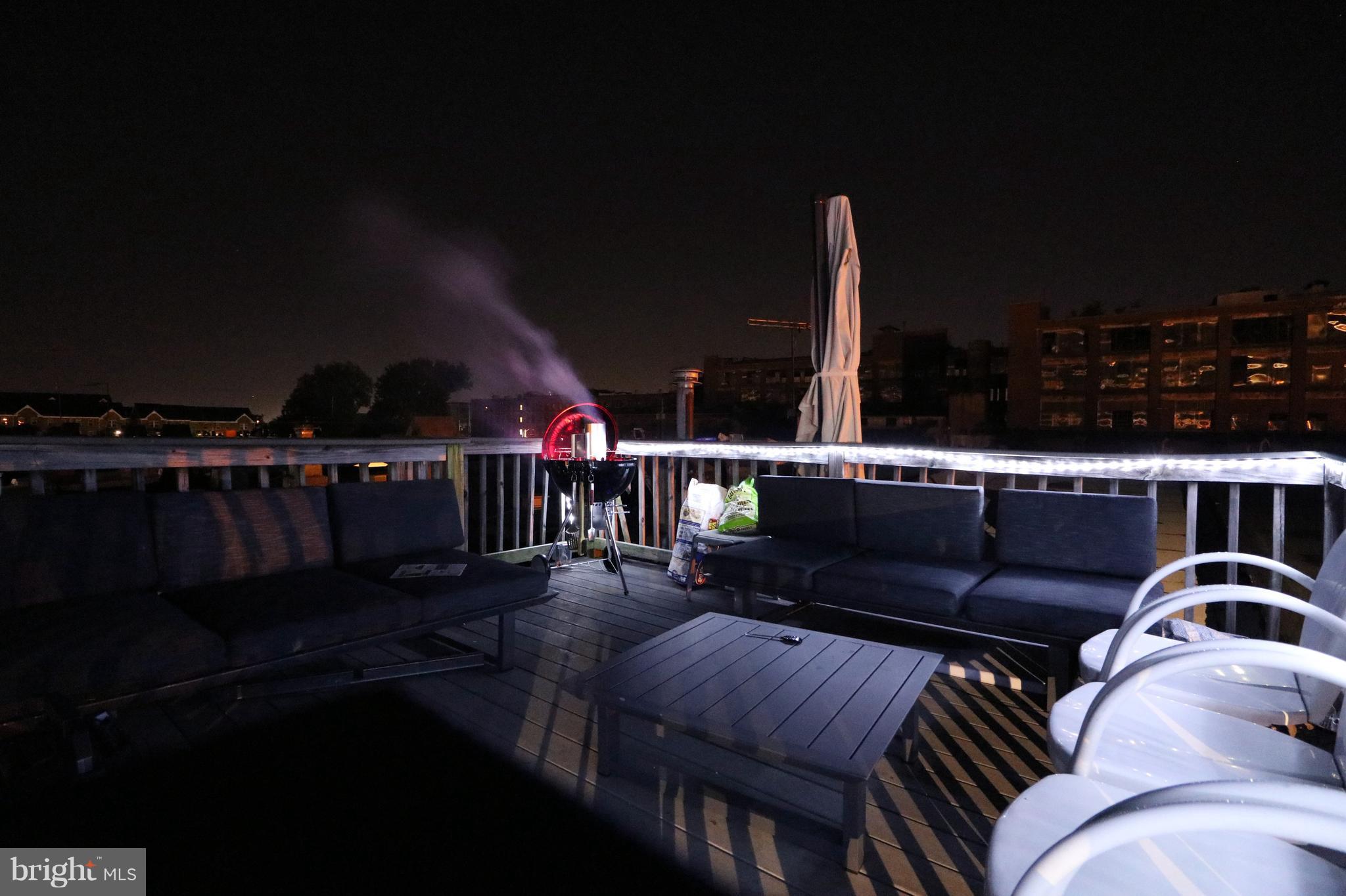 HIGHLANDTOWN - Residential