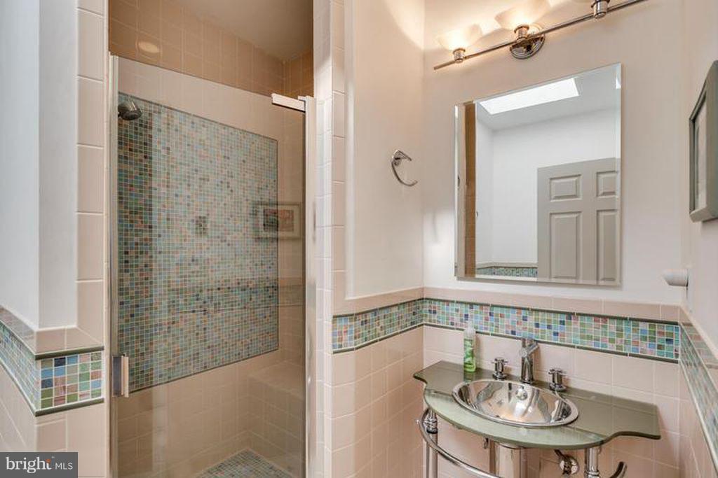 HIGHLANDTOWN - Residential