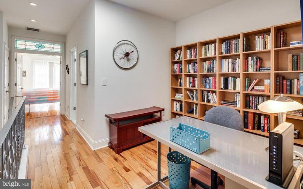 HIGHLANDTOWN - Residential