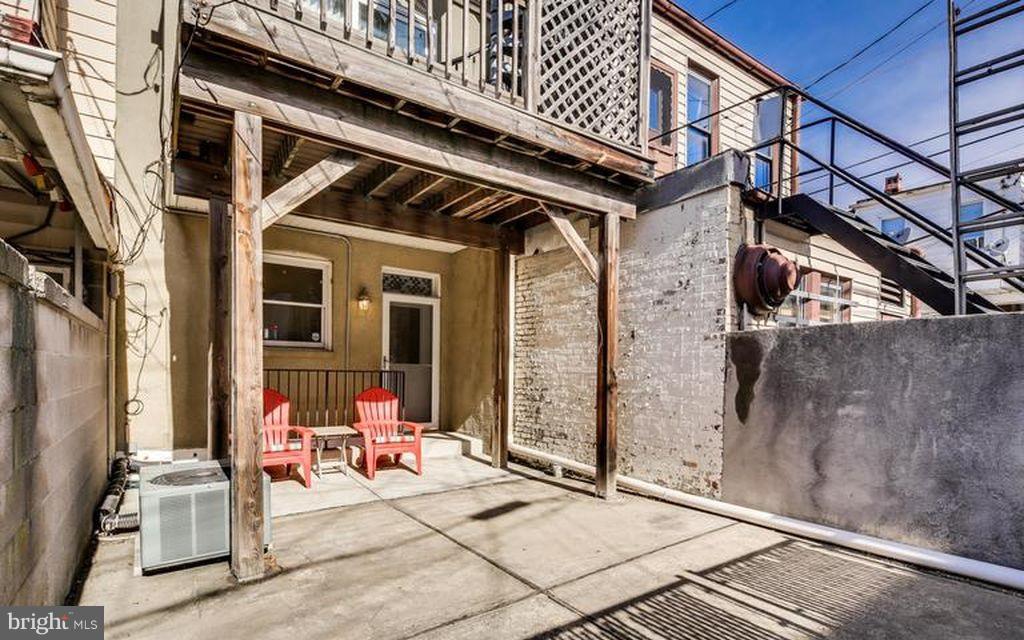 HIGHLANDTOWN - Residential