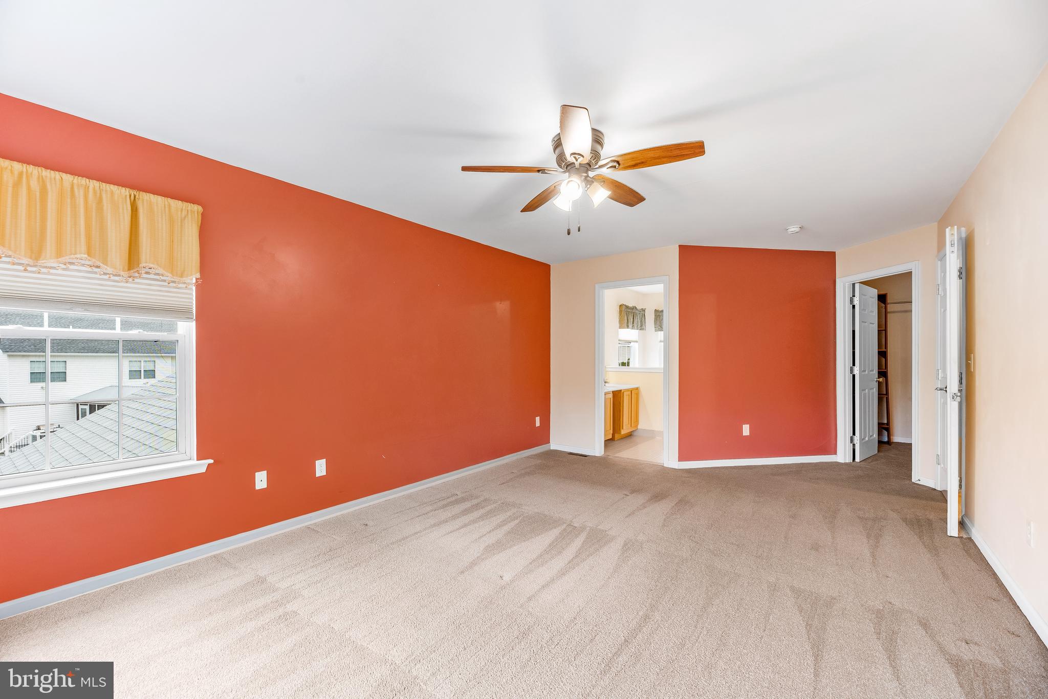 AMBER WOODE - Residential