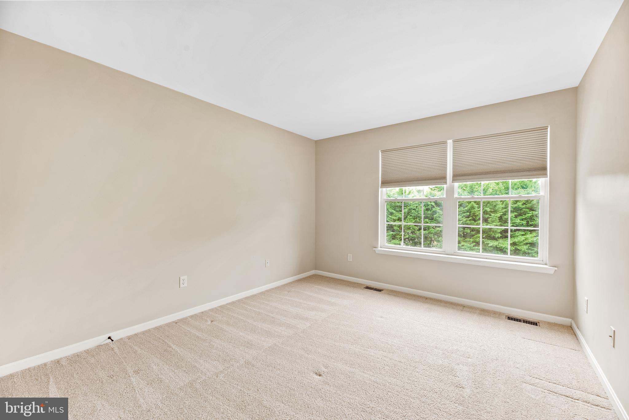 AMBER WOODE - Residential