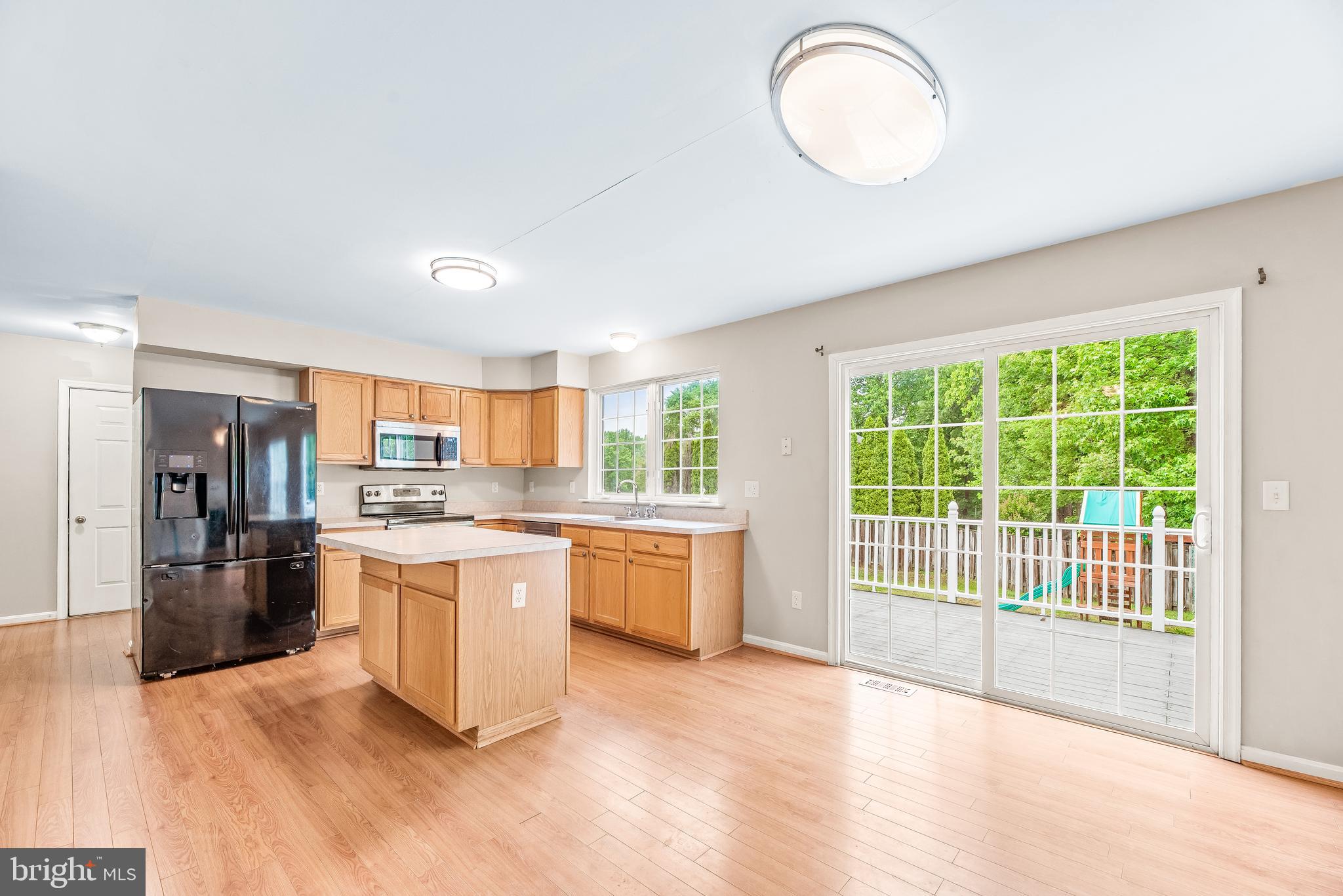 AMBER WOODE - Residential