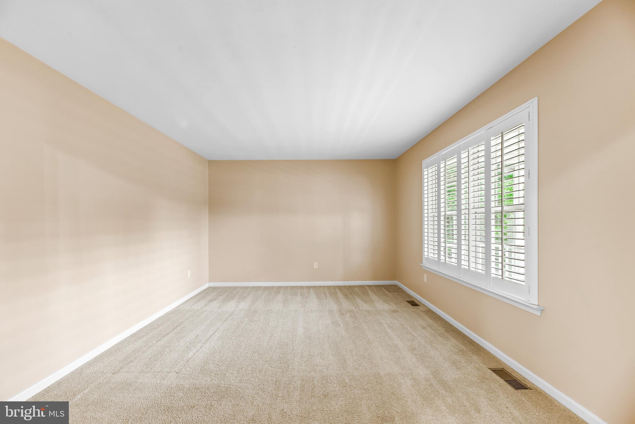 AMBER WOODE - Residential