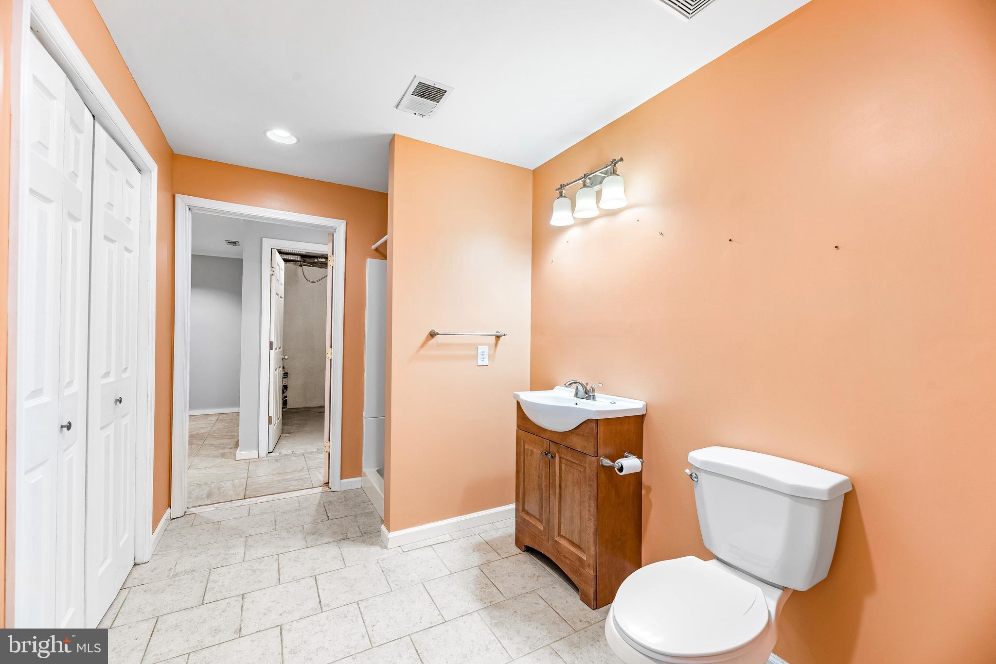 AMBER WOODE - Residential