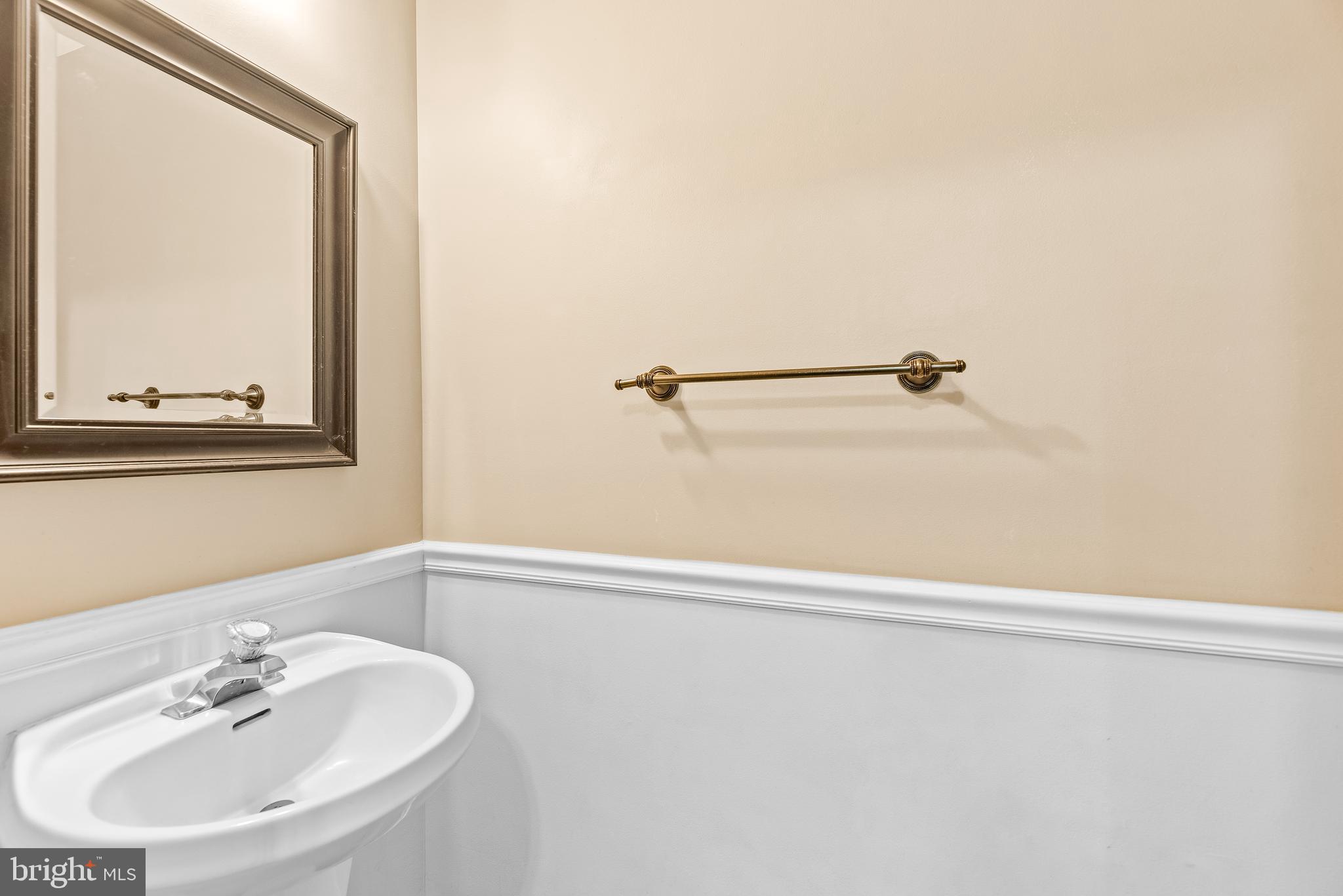 AMBER WOODE - Residential