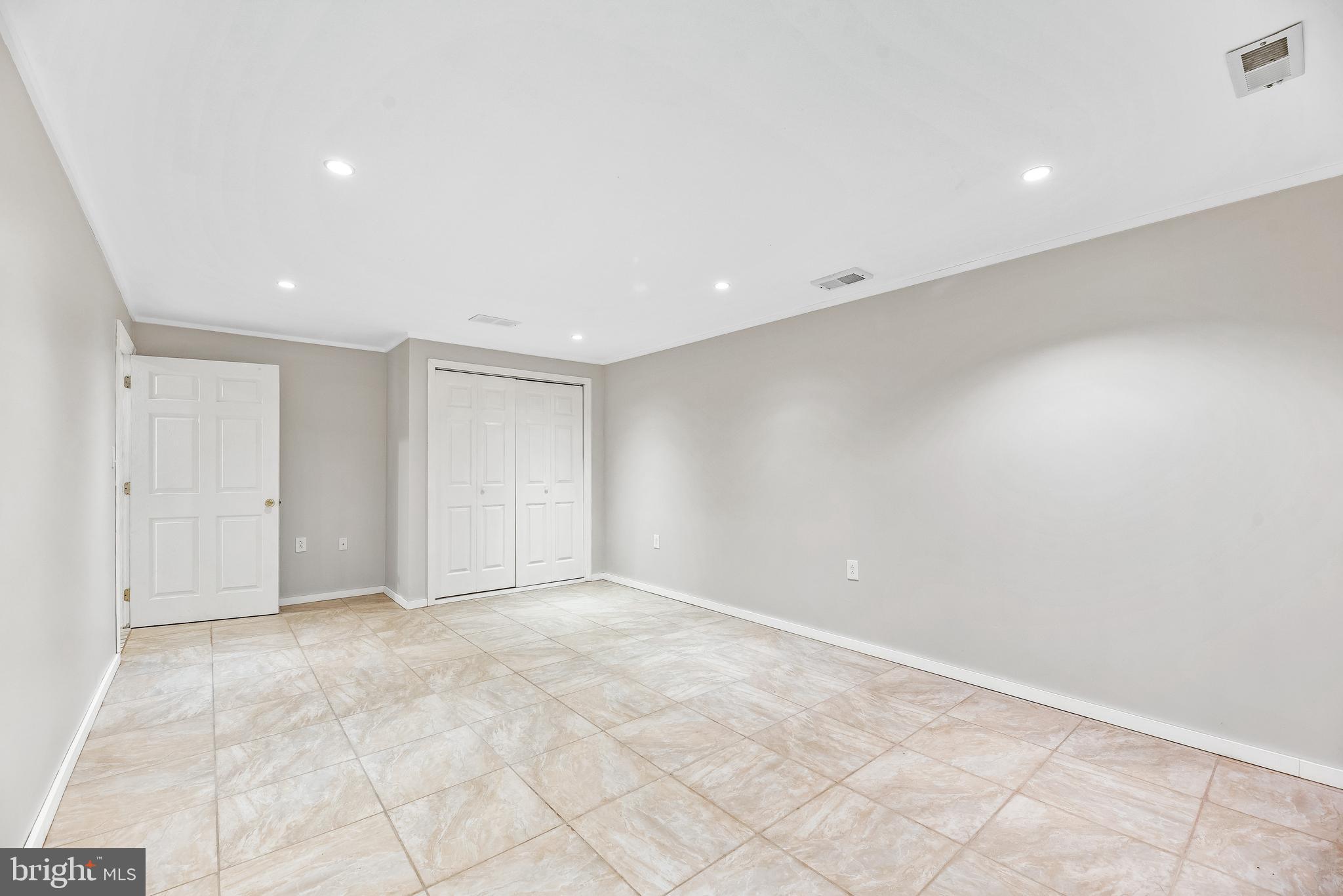 AMBER WOODE - Residential