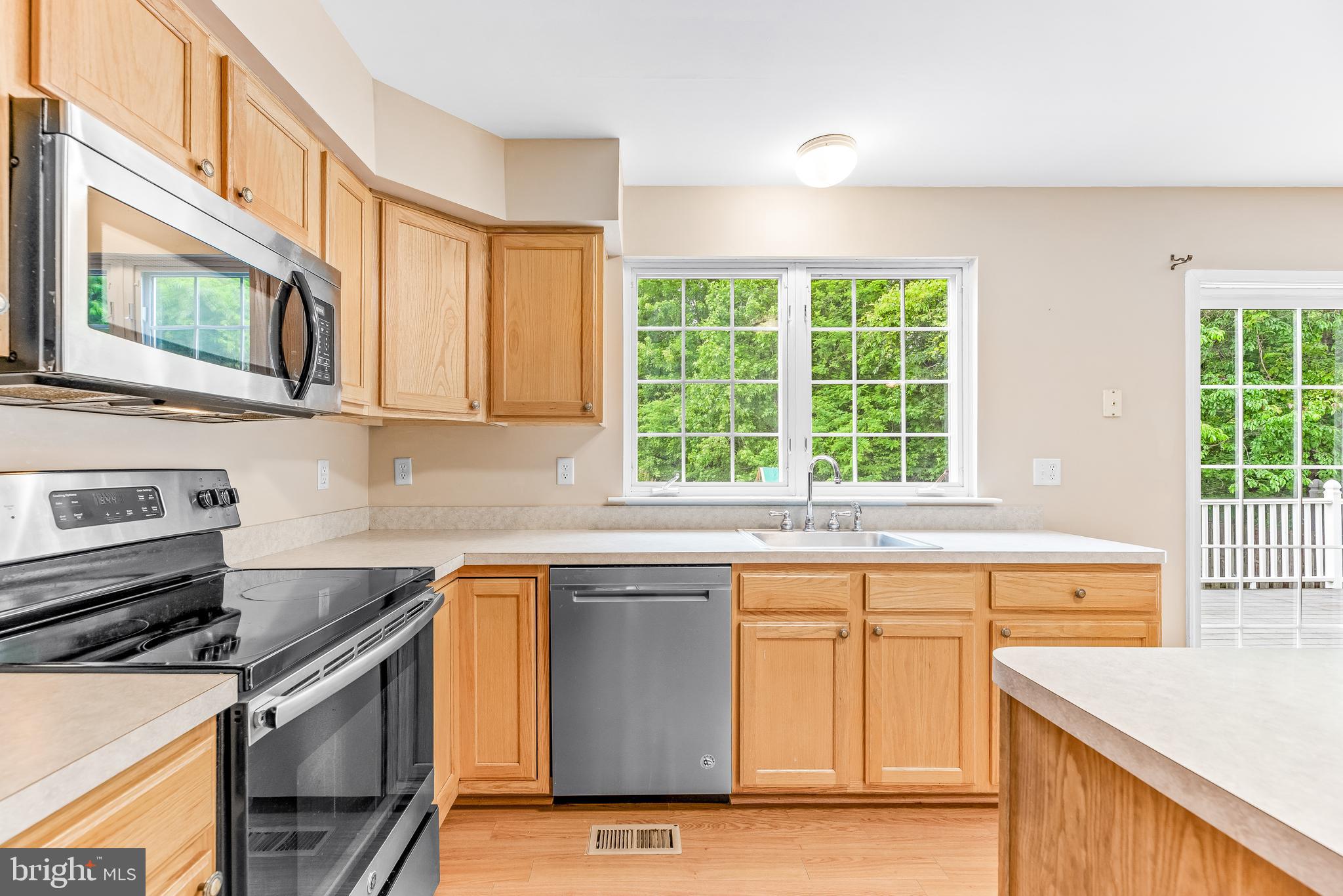 AMBER WOODE - Residential