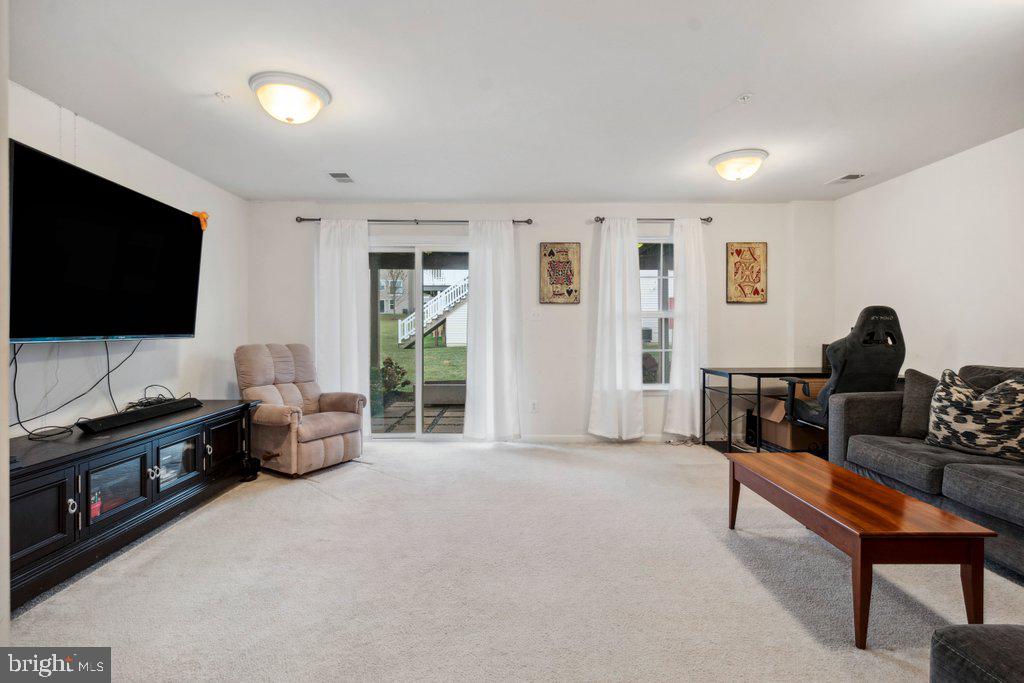 STONEGATE AT REGENTS GLEN - Residential