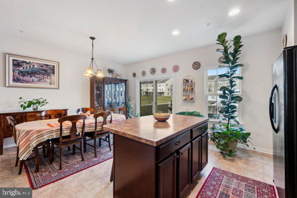 STONEGATE AT REGENTS GLEN - Residential