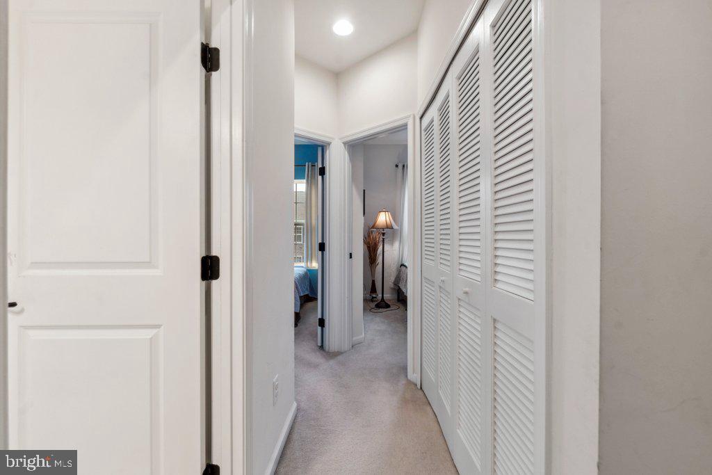 STONEGATE AT REGENTS GLEN - Residential