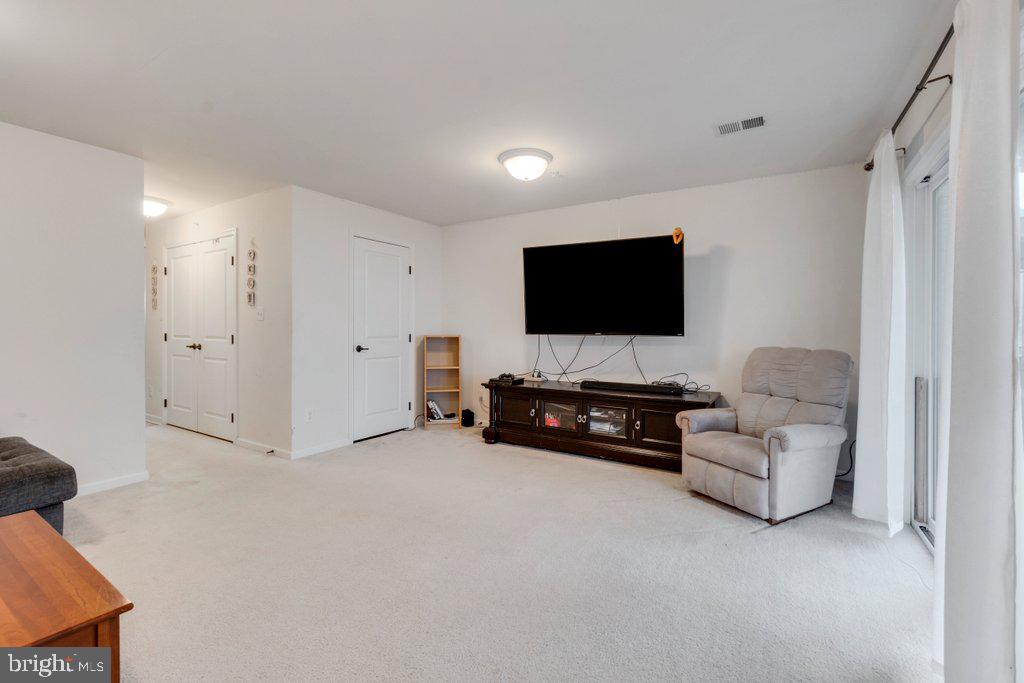 STONEGATE AT REGENTS GLEN - Residential