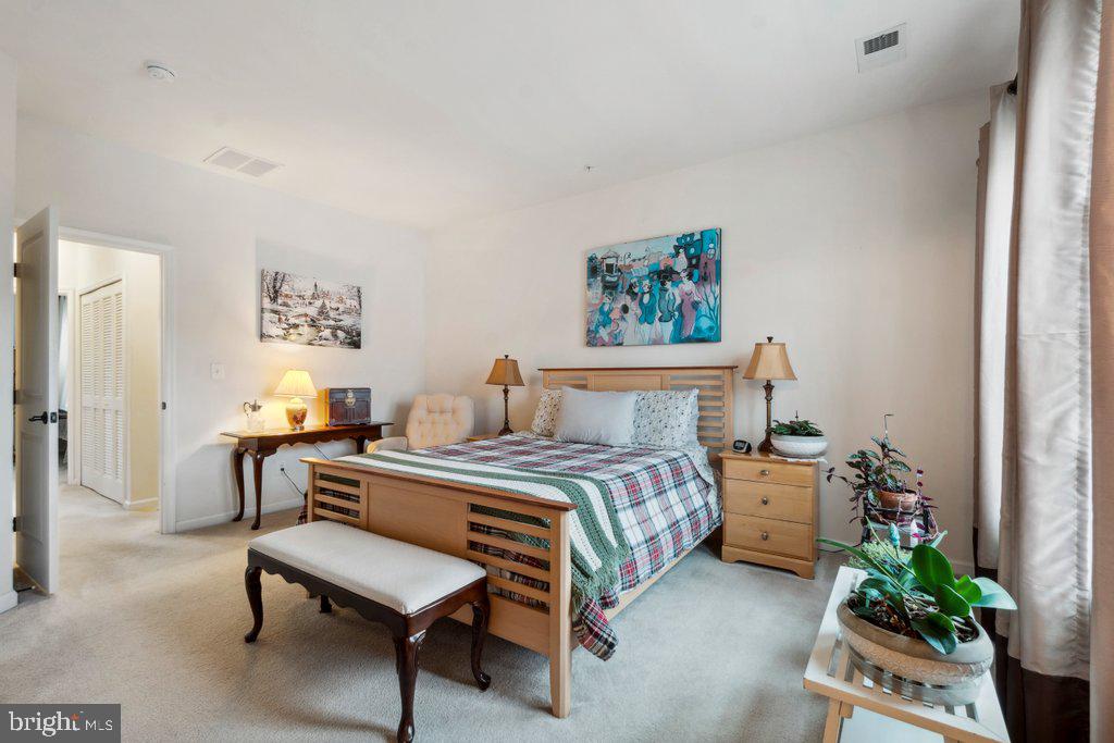 STONEGATE AT REGENTS GLEN - Residential