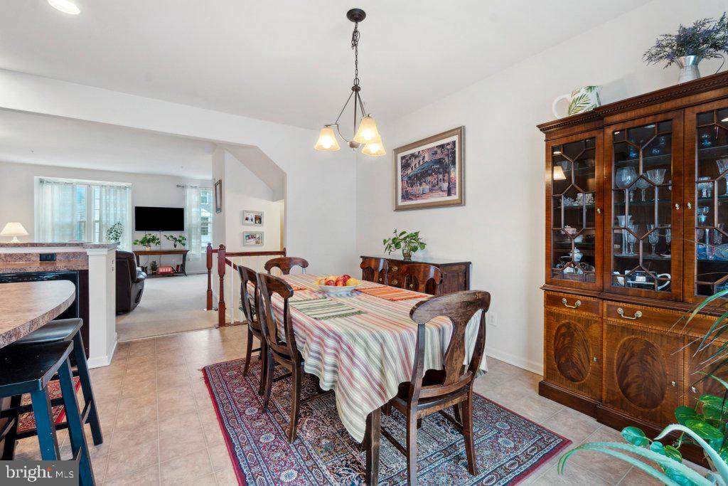 STONEGATE AT REGENTS GLEN - Residential