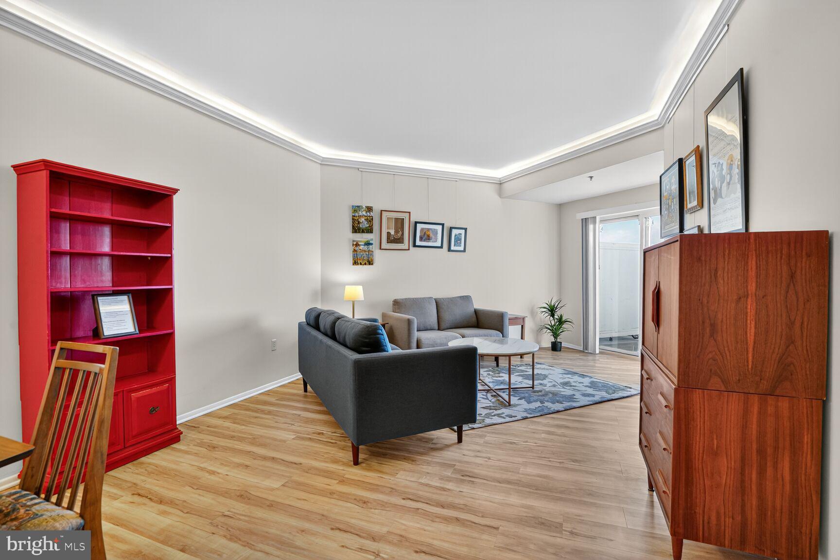 THE JEFFERSON - SUNRISE SENIOR LIVING - Residential