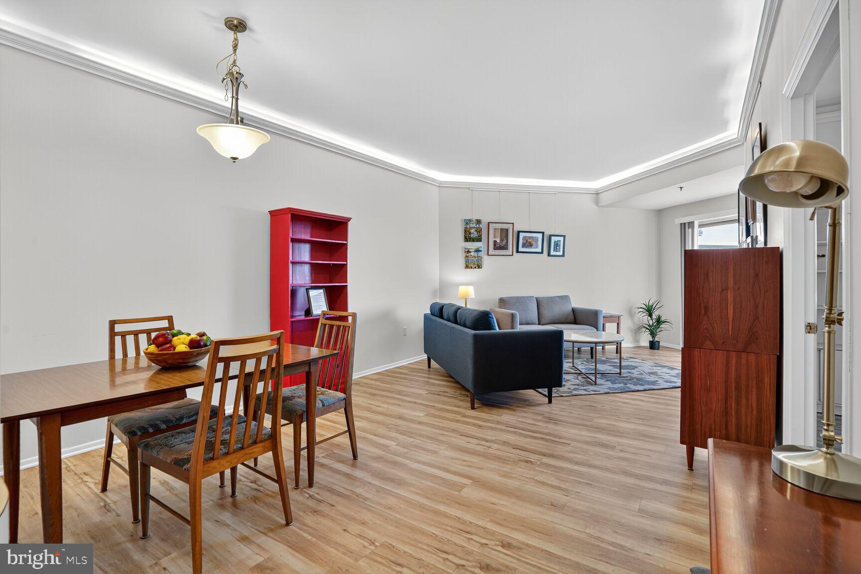 THE JEFFERSON - SUNRISE SENIOR LIVING - Residential