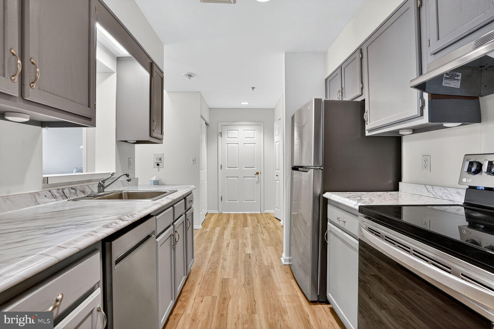 THE JEFFERSON - SUNRISE SENIOR LIVING - Residential