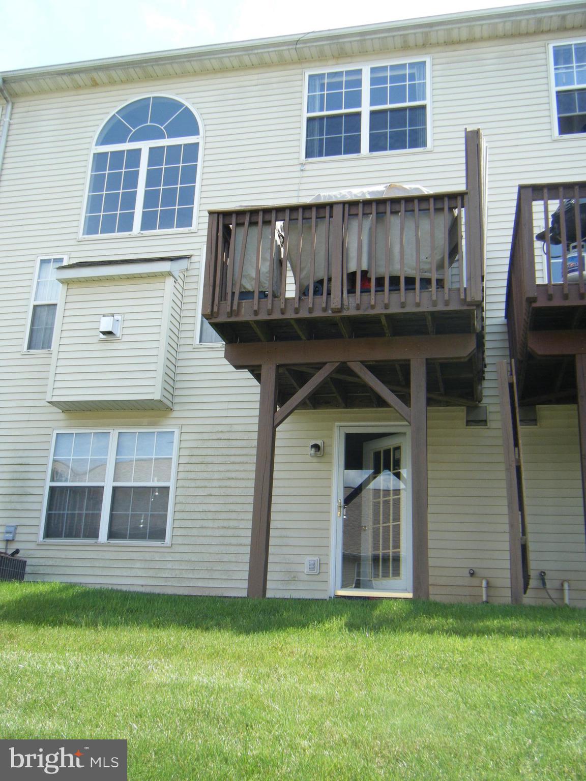 KING OF PRUSSIA - Residential Lease