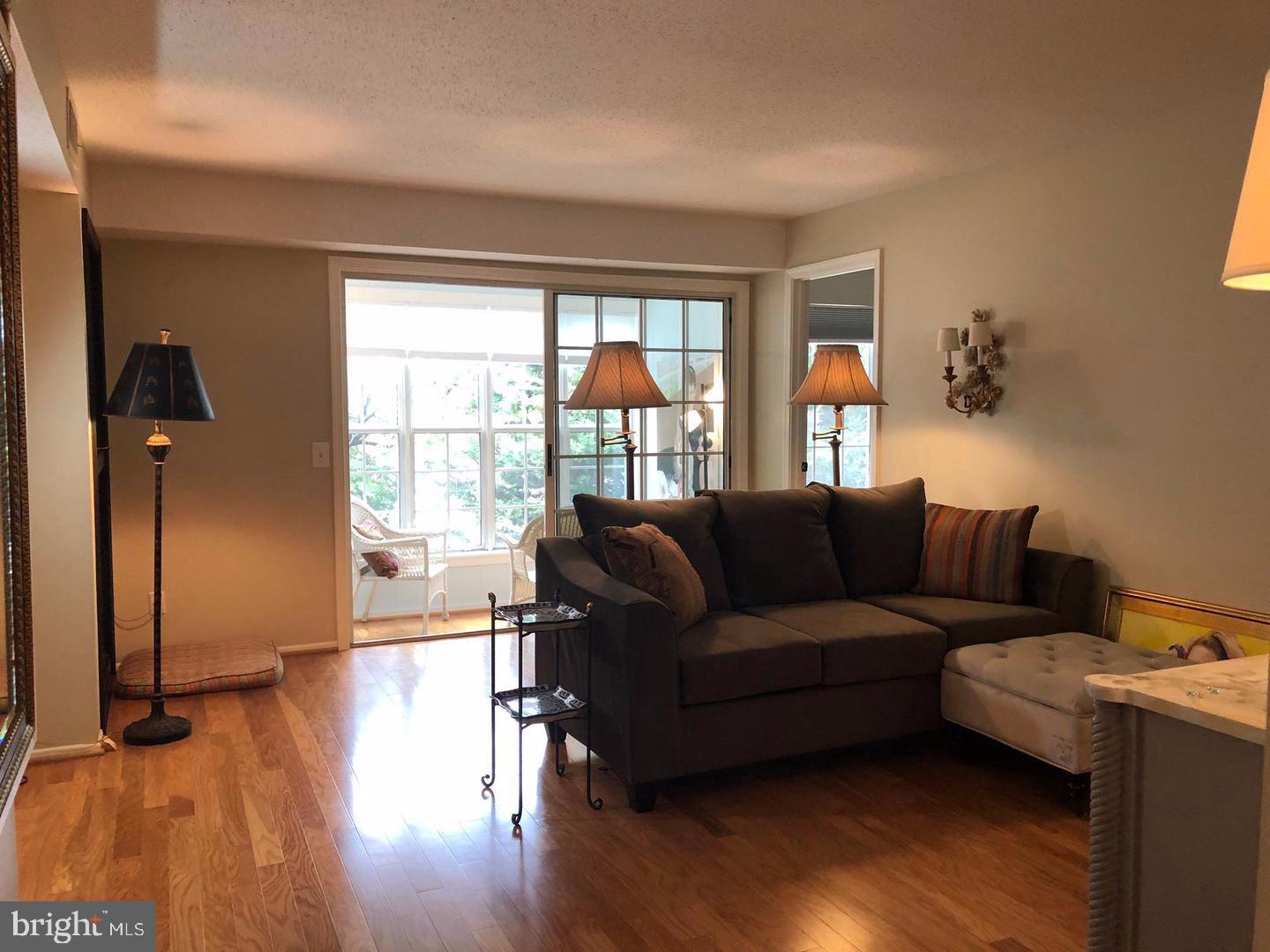 FOX CHAPEL AT TUDOR KNOLLS - Residential Lease