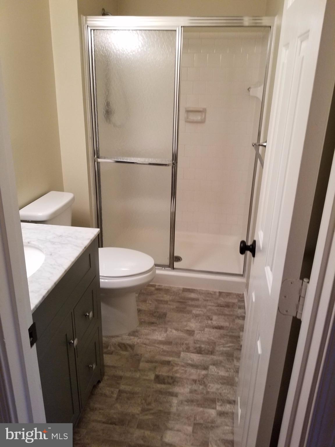 FOX CHAPEL AT TUDOR KNOLLS - Residential Lease