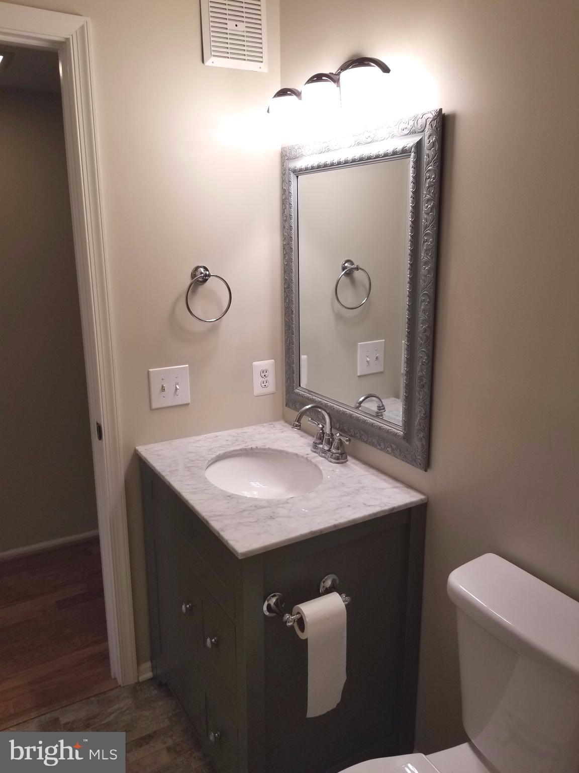 FOX CHAPEL AT TUDOR KNOLLS - Residential Lease