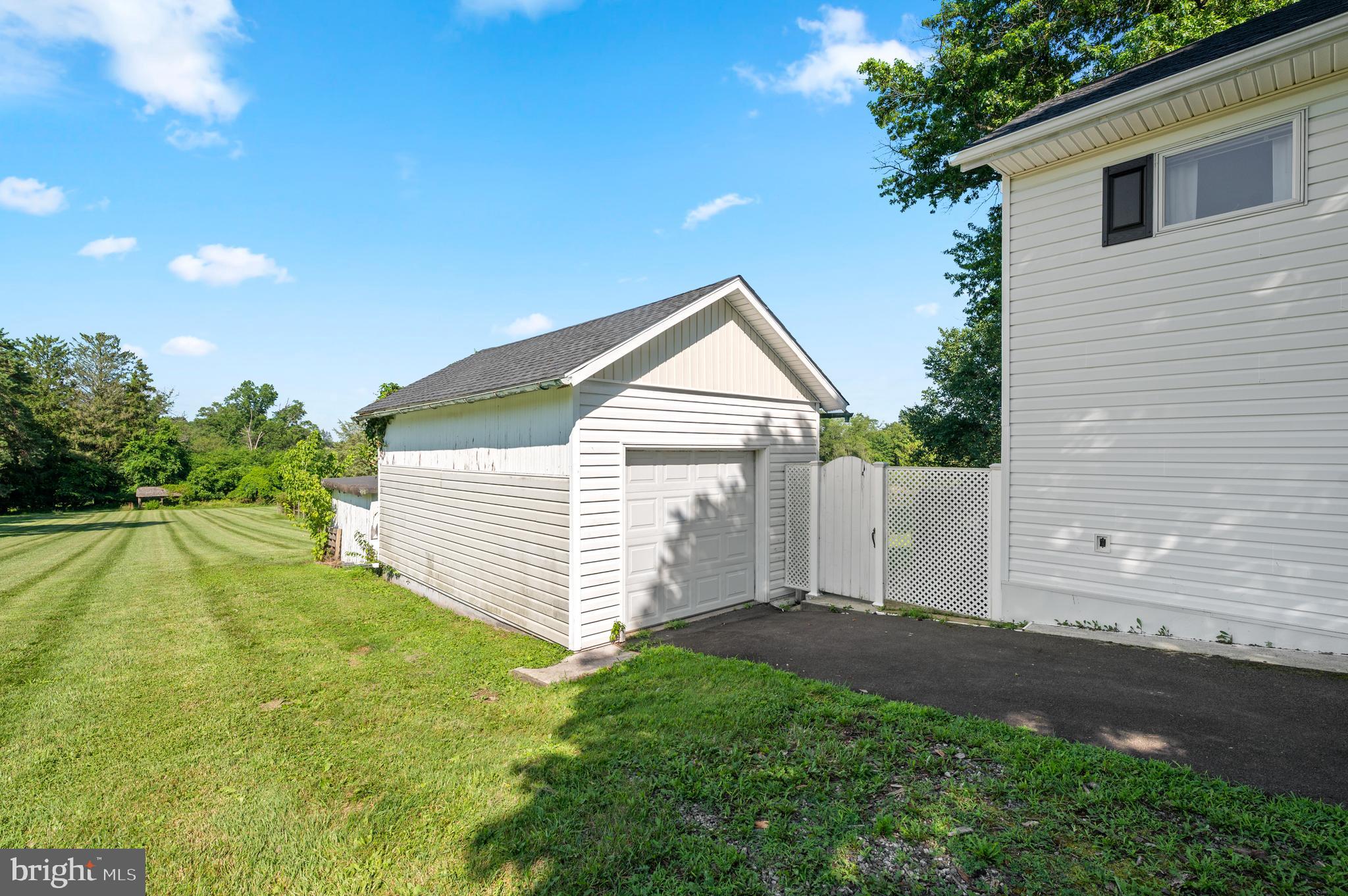 2255 SPINNERSTOWN ROAD