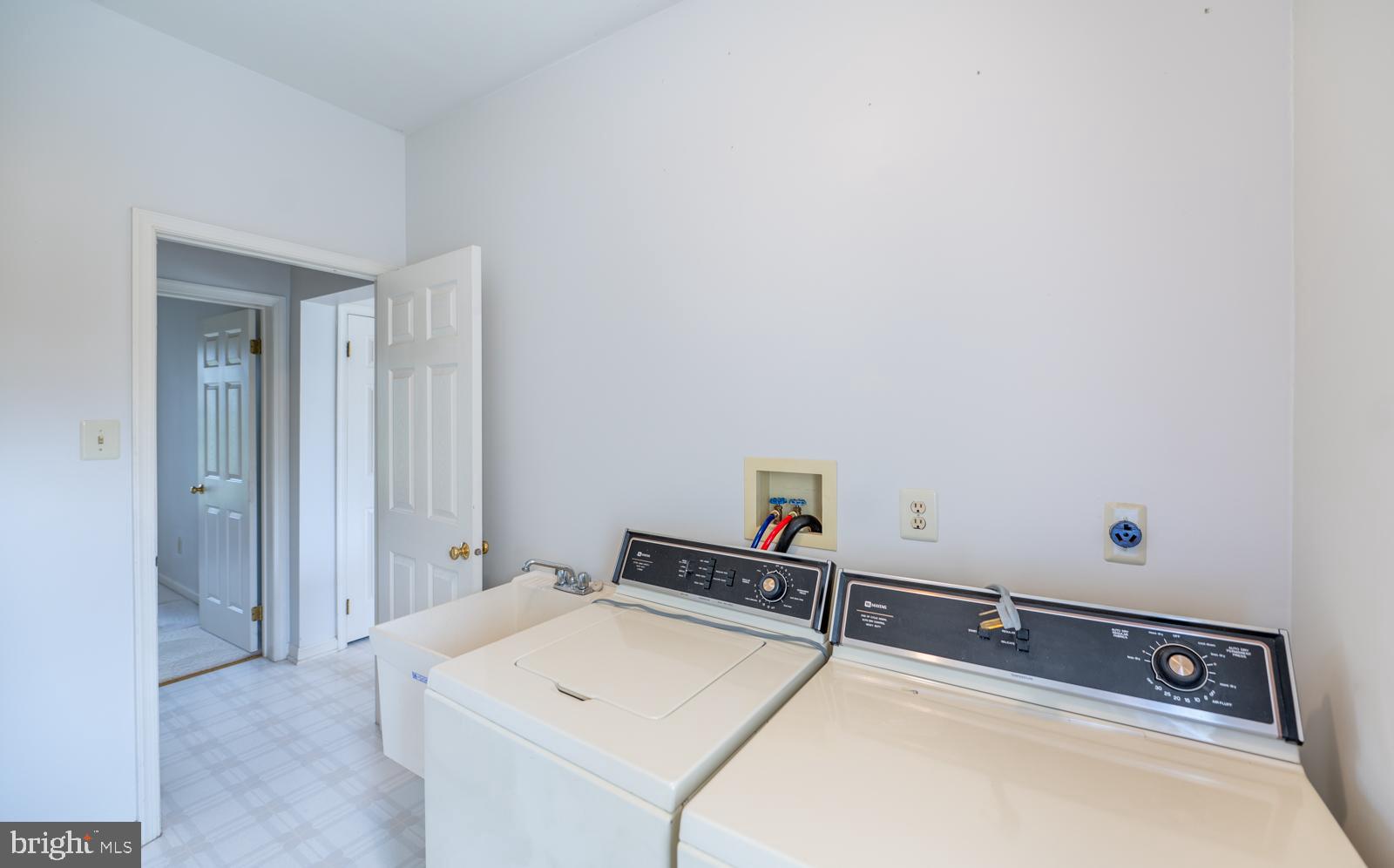 MAINLAND RIDGE - Residential