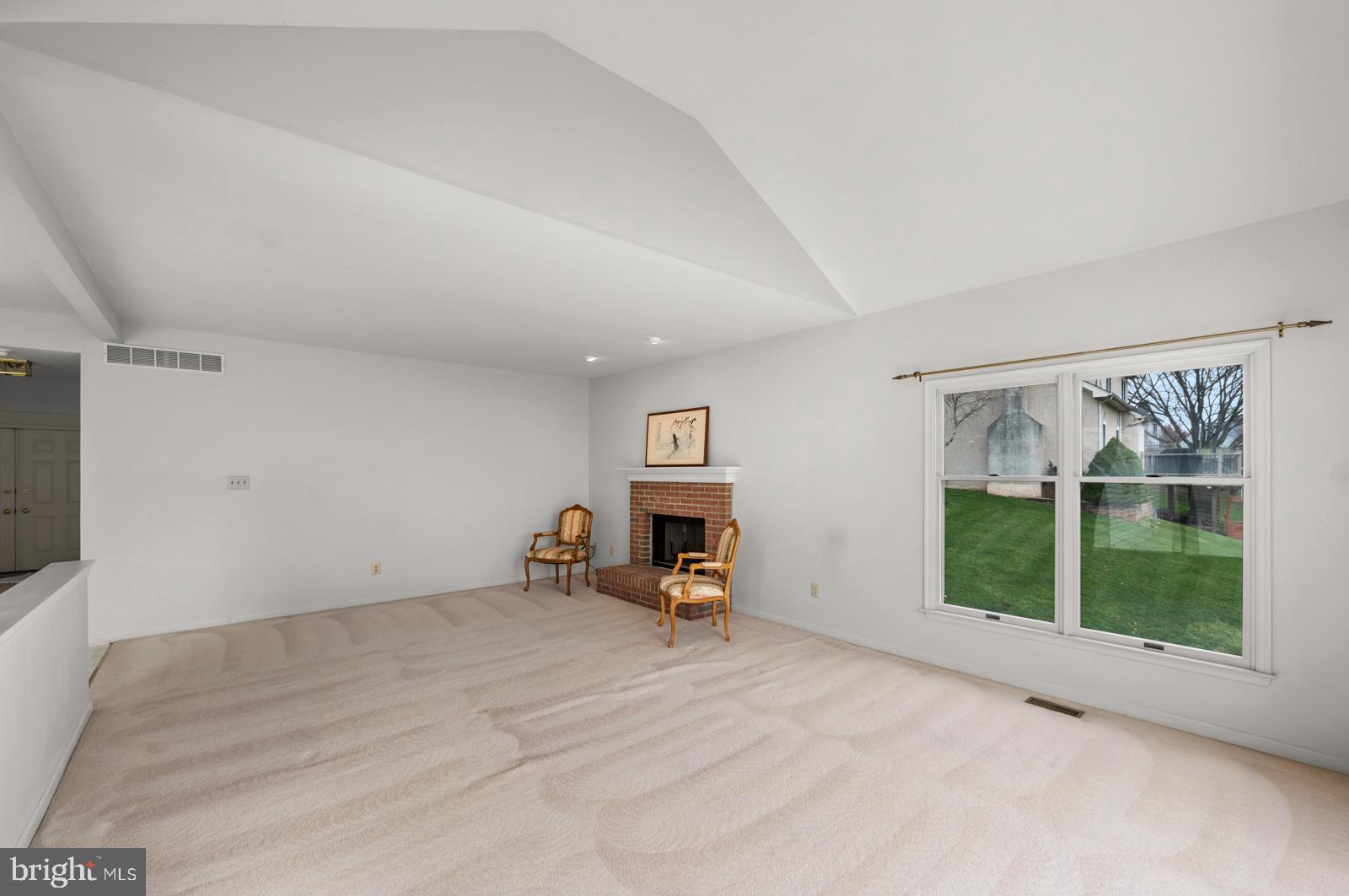 MAINLAND RIDGE - Residential