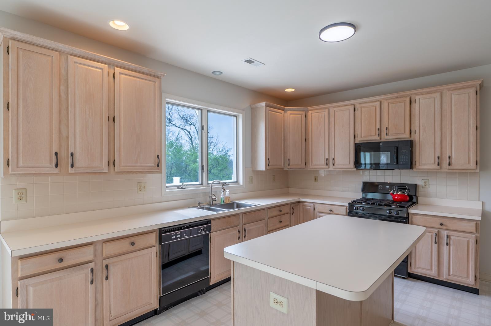 MAINLAND RIDGE - Residential