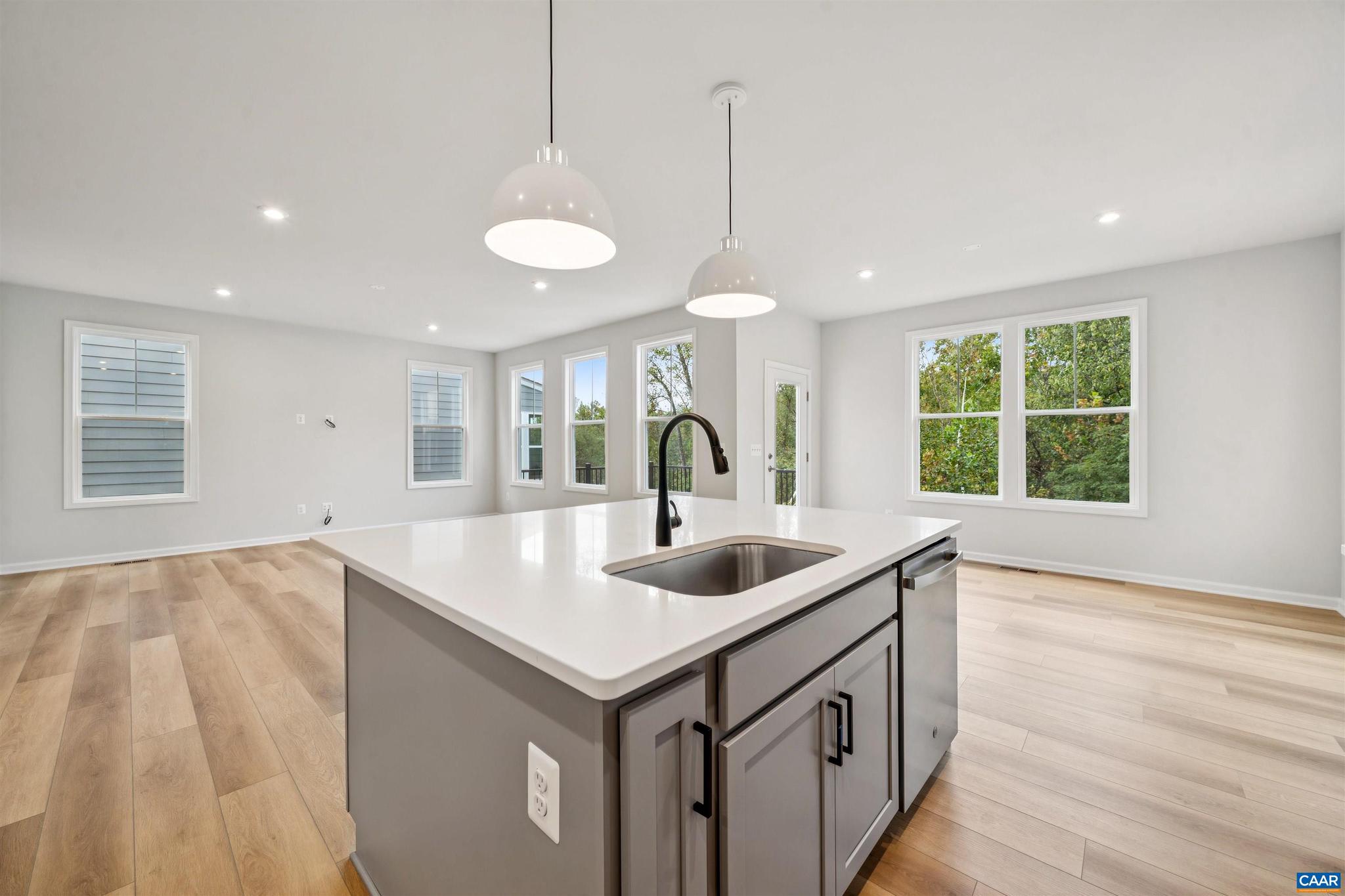 PLEASANT GREEN - Residential