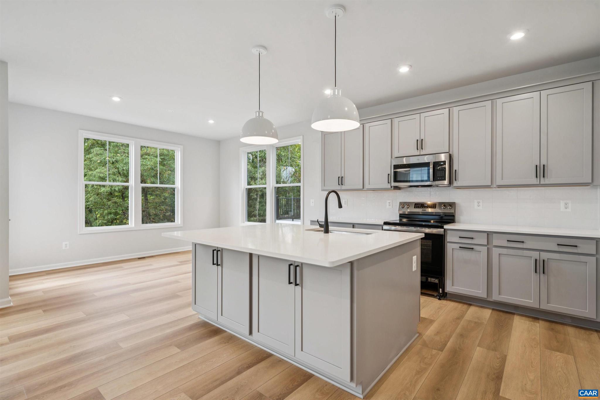 PLEASANT GREEN - Residential