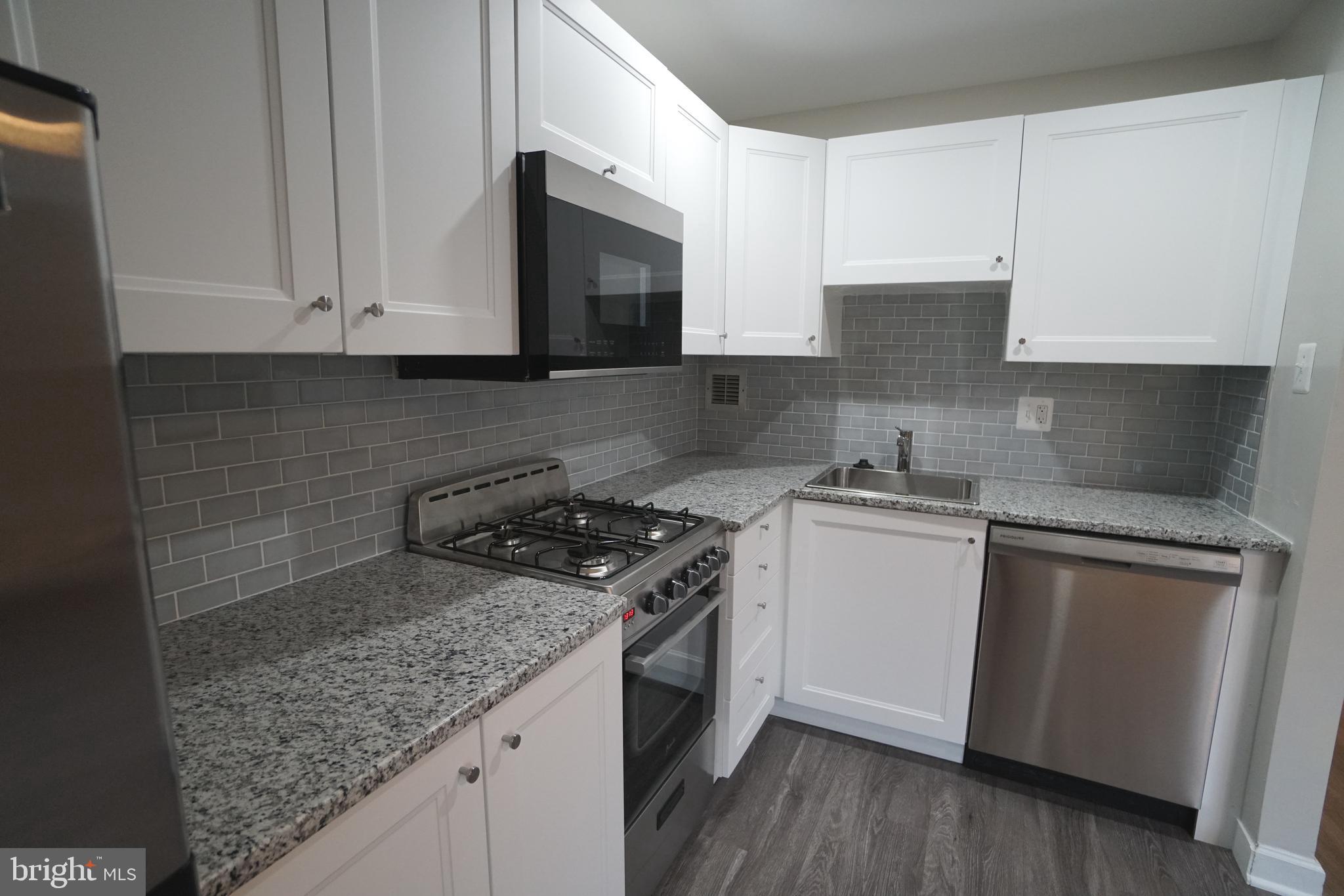 RIVER PLACE WEST - Residential Lease