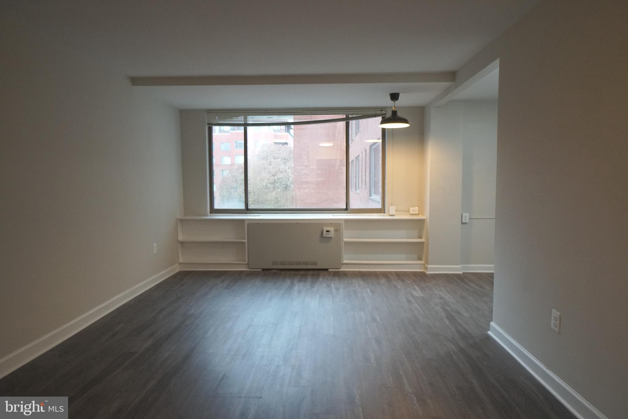 RIVER PLACE WEST - Residential Lease