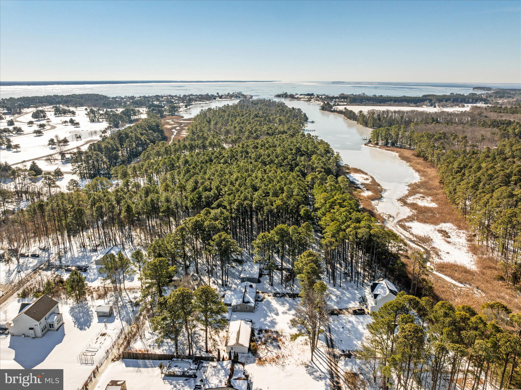 ROMANCOKE ON THE BAY - Residential