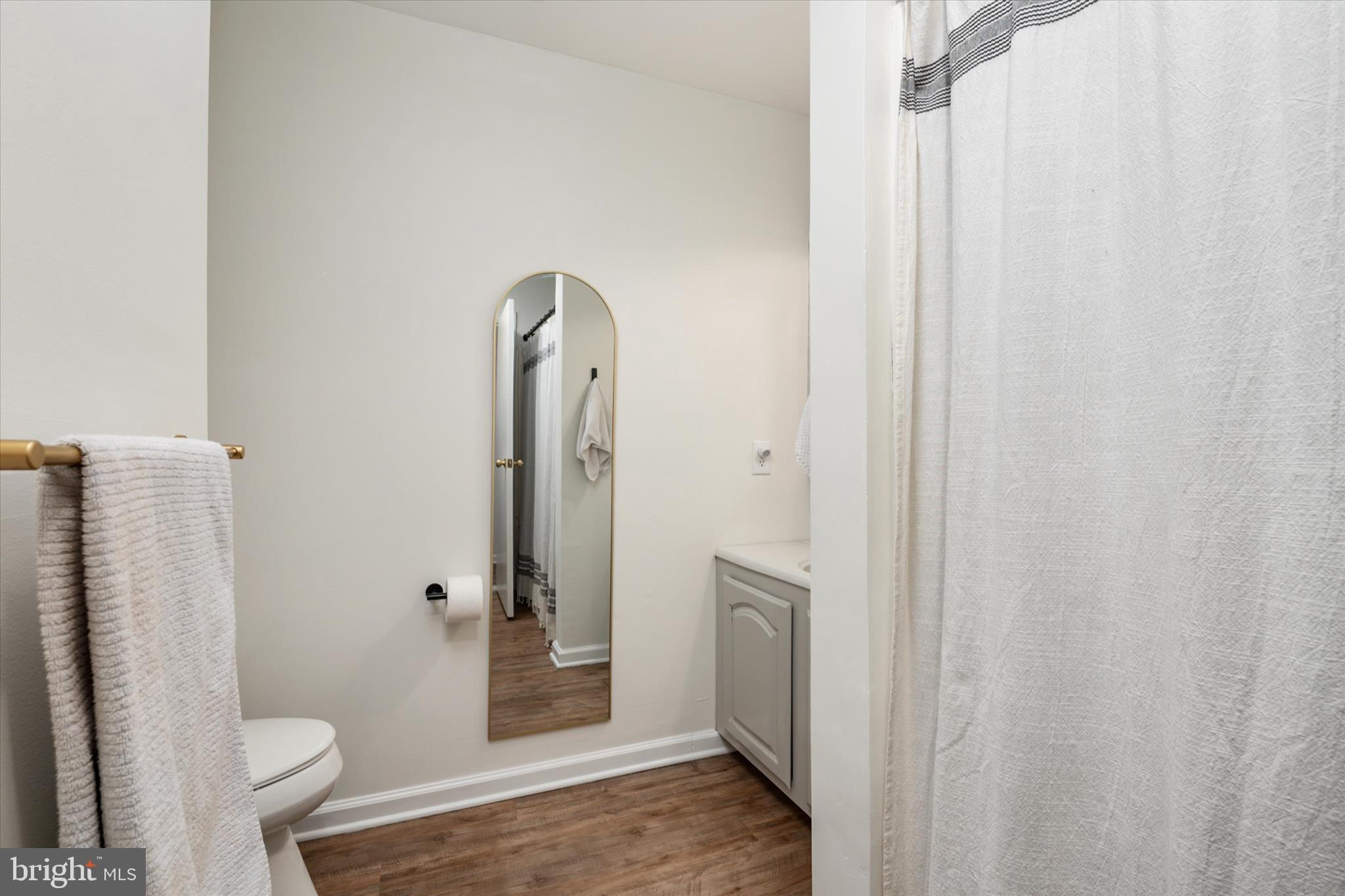 ROMANCOKE ON THE BAY - Residential