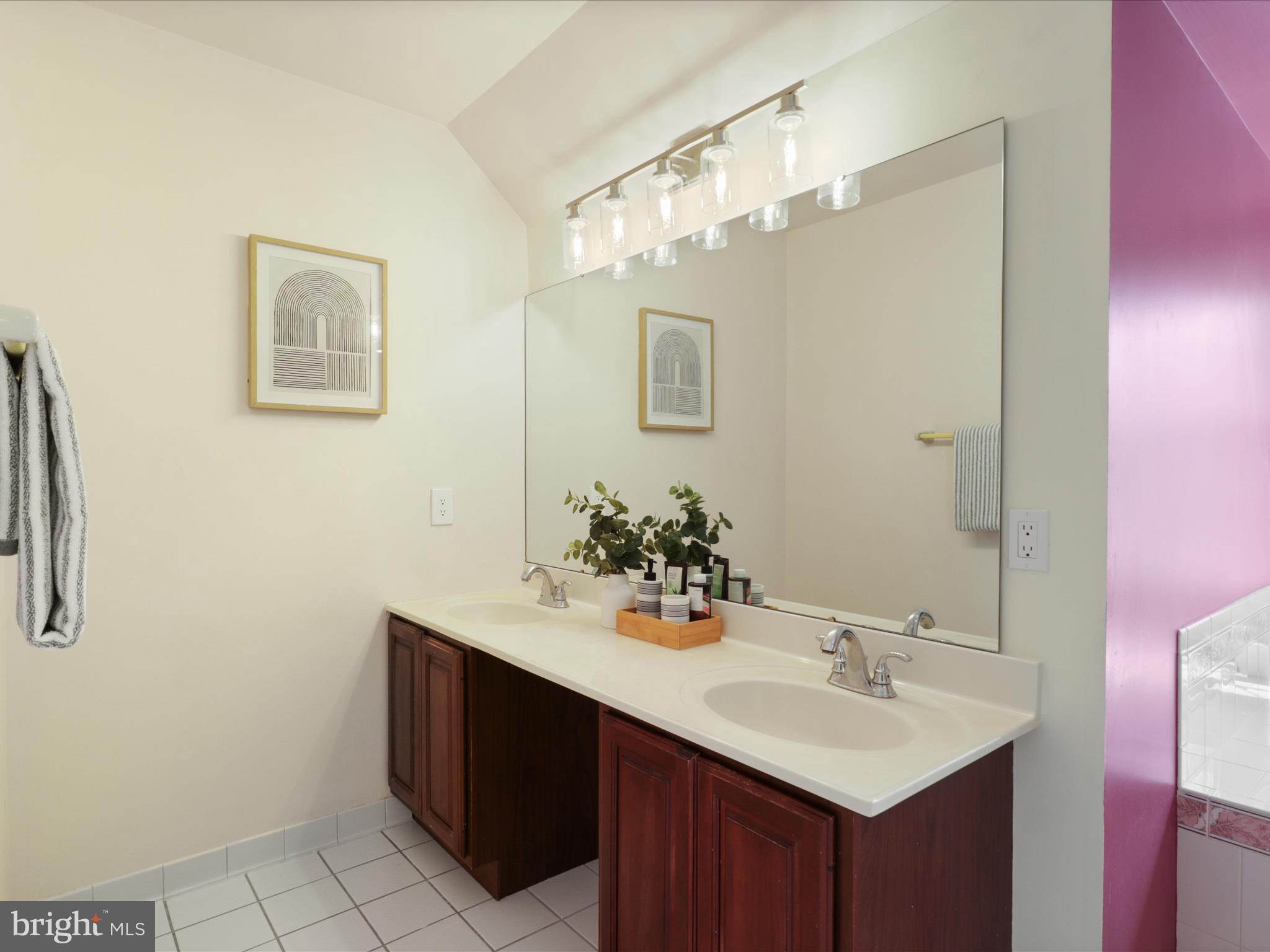 FAIRFIELD - Residential