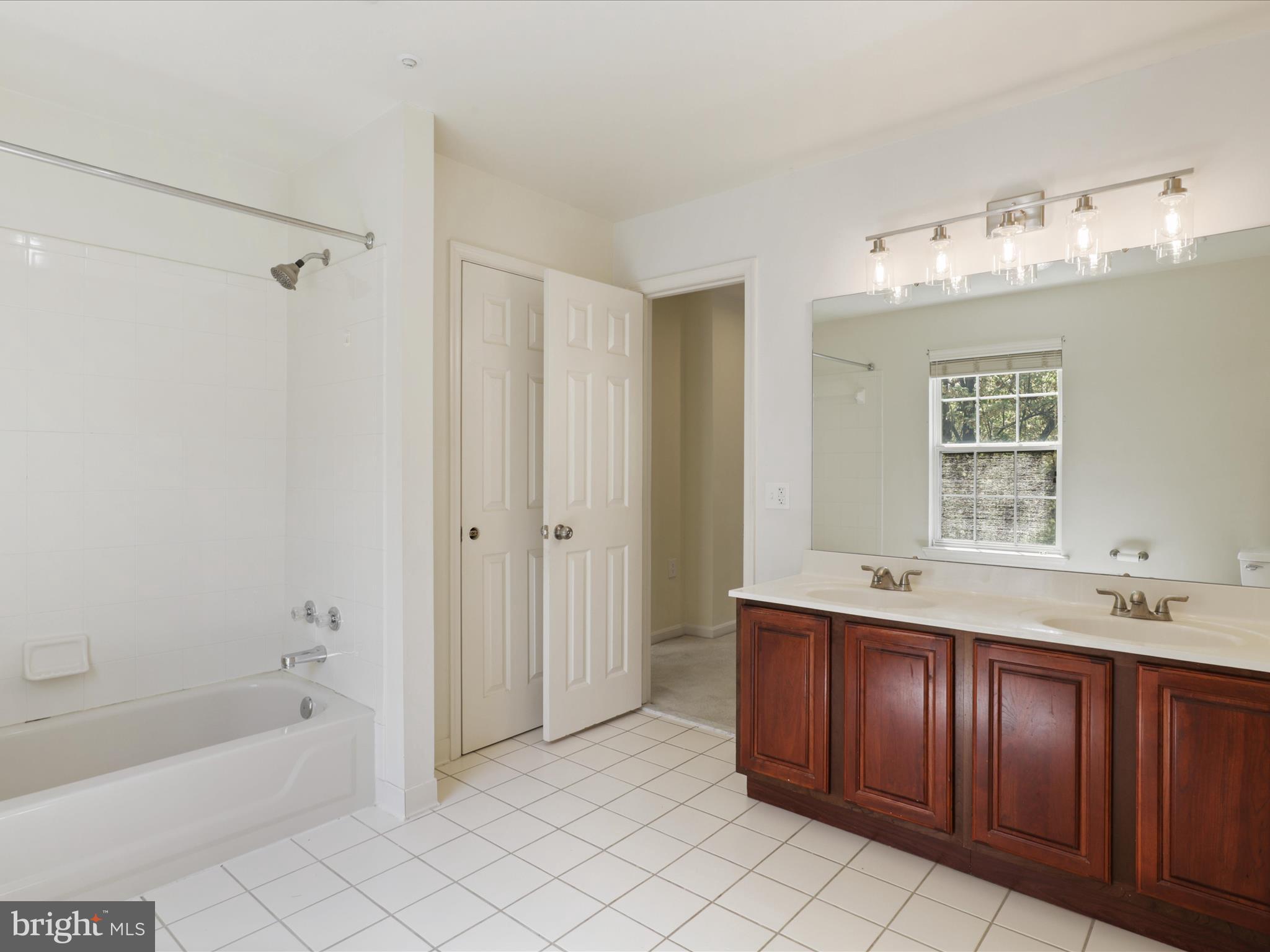 FAIRFIELD - Residential